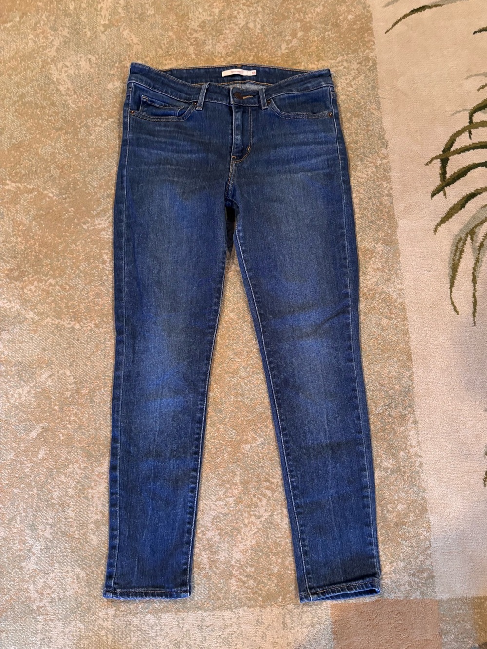 Levi’s 711 Skinny Jeans Women’s Size 28 Medium Wash Stretch Denim